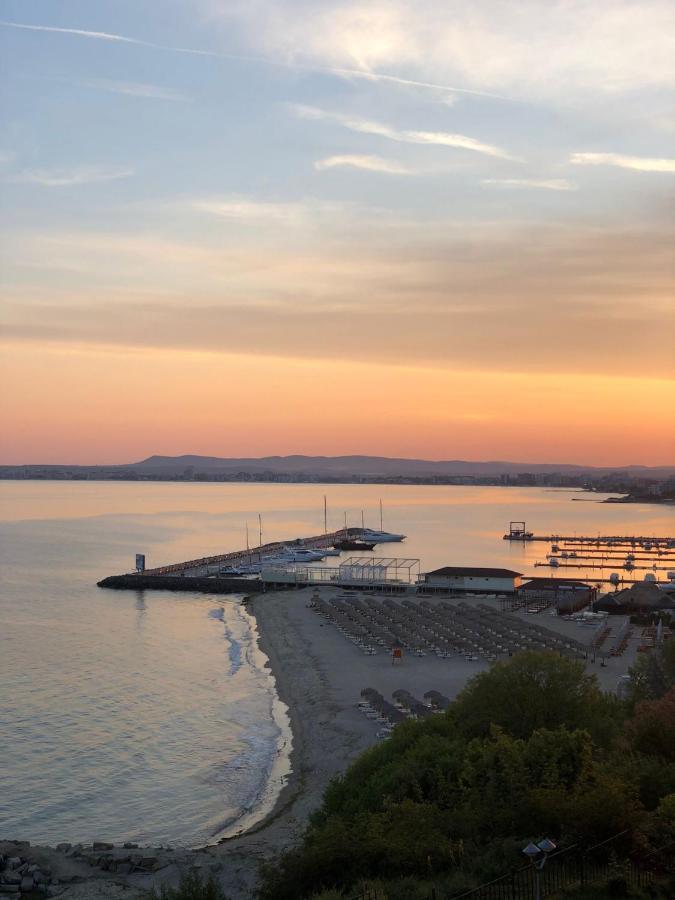 Dolce Vita Apartment Sveti Vlas Eksteriør bilde