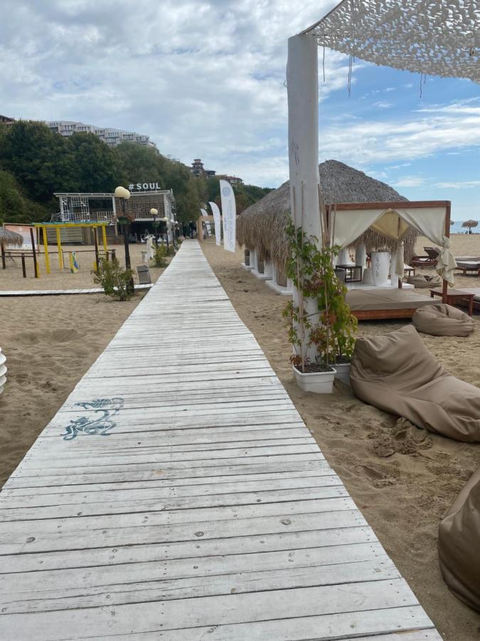 Dolce Vita Apartment Sveti Vlas Eksteriør bilde