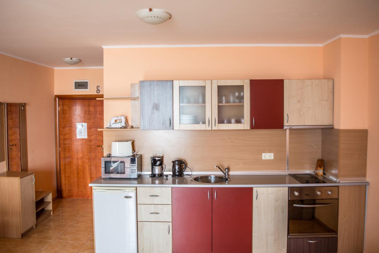 Dolce Vita Apartment Sveti Vlas Eksteriør bilde